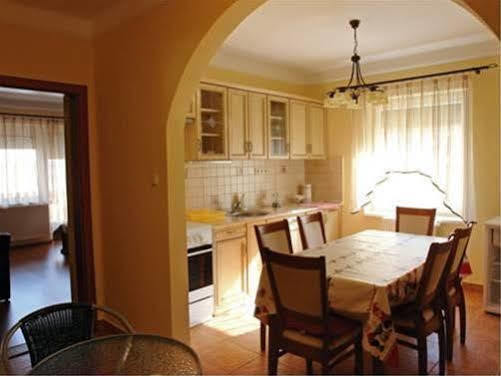 Apartment Villa Attila Hévíz Eksteriør billede